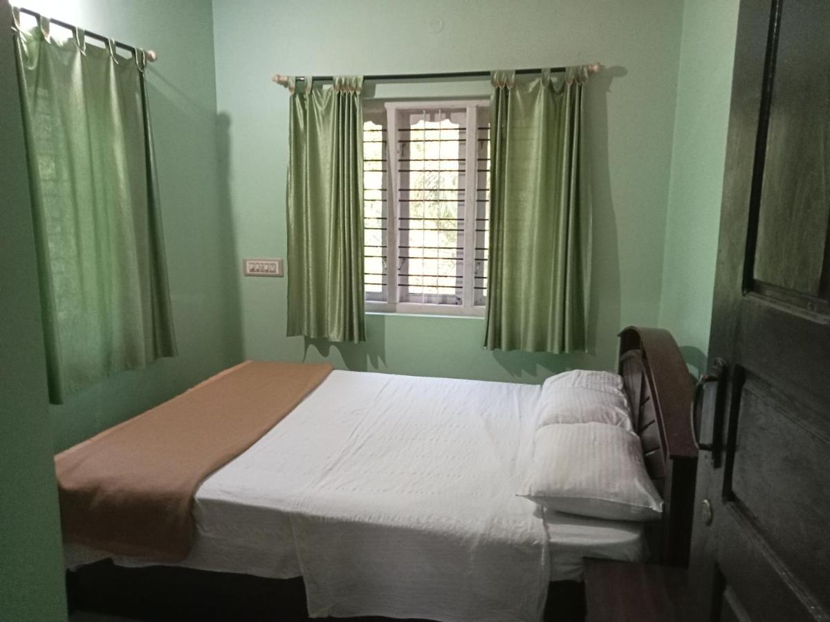 Krupa Homestay Madikeri Esterno foto