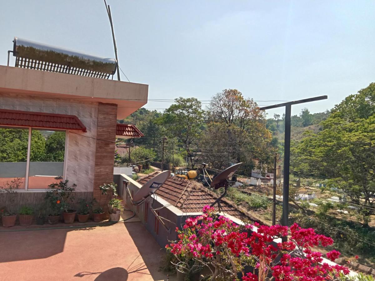 Krupa Homestay Madikeri Esterno foto